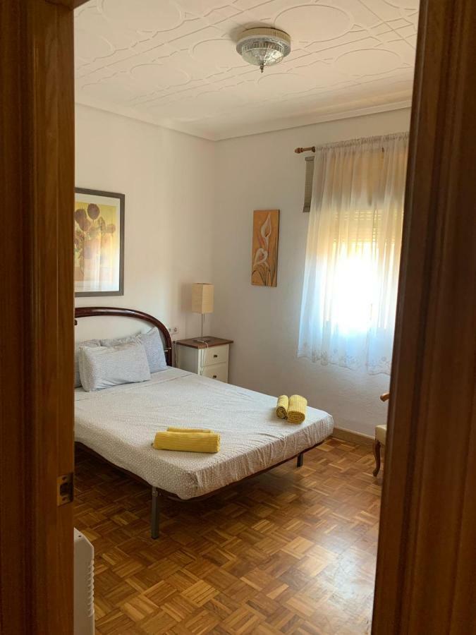 La Casa De Los Tres Amigos Sagunto Екстериор снимка