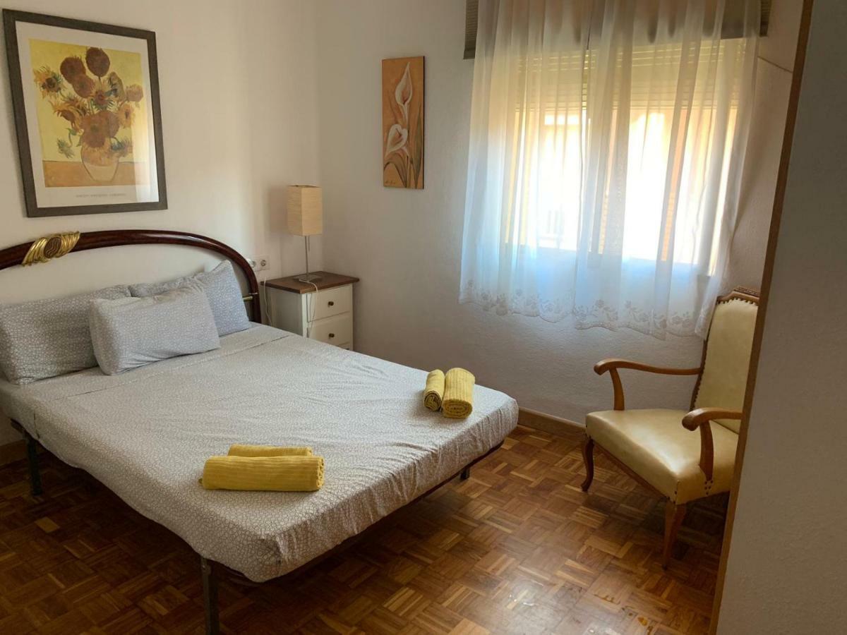 La Casa De Los Tres Amigos Sagunto Екстериор снимка